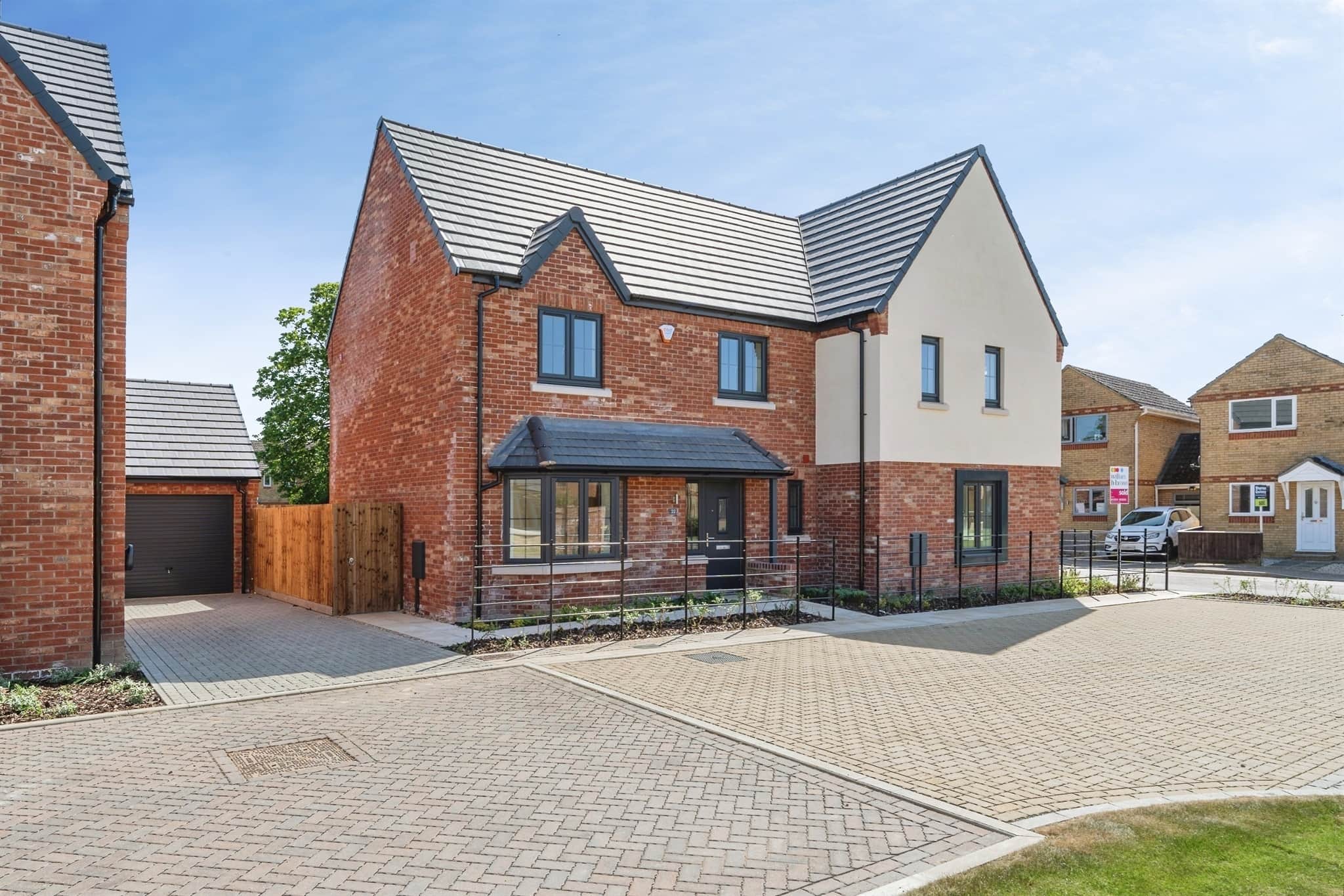 Property photo 0