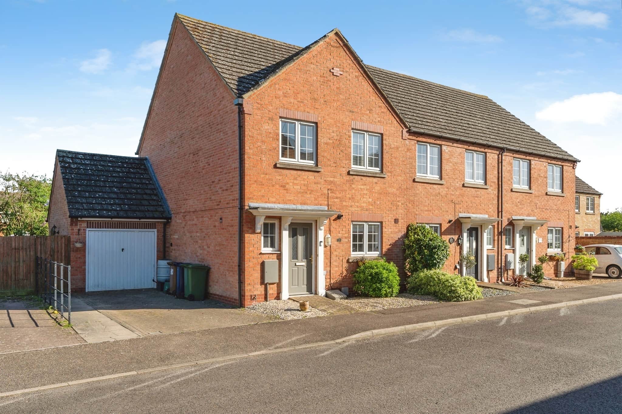 Property photo 0