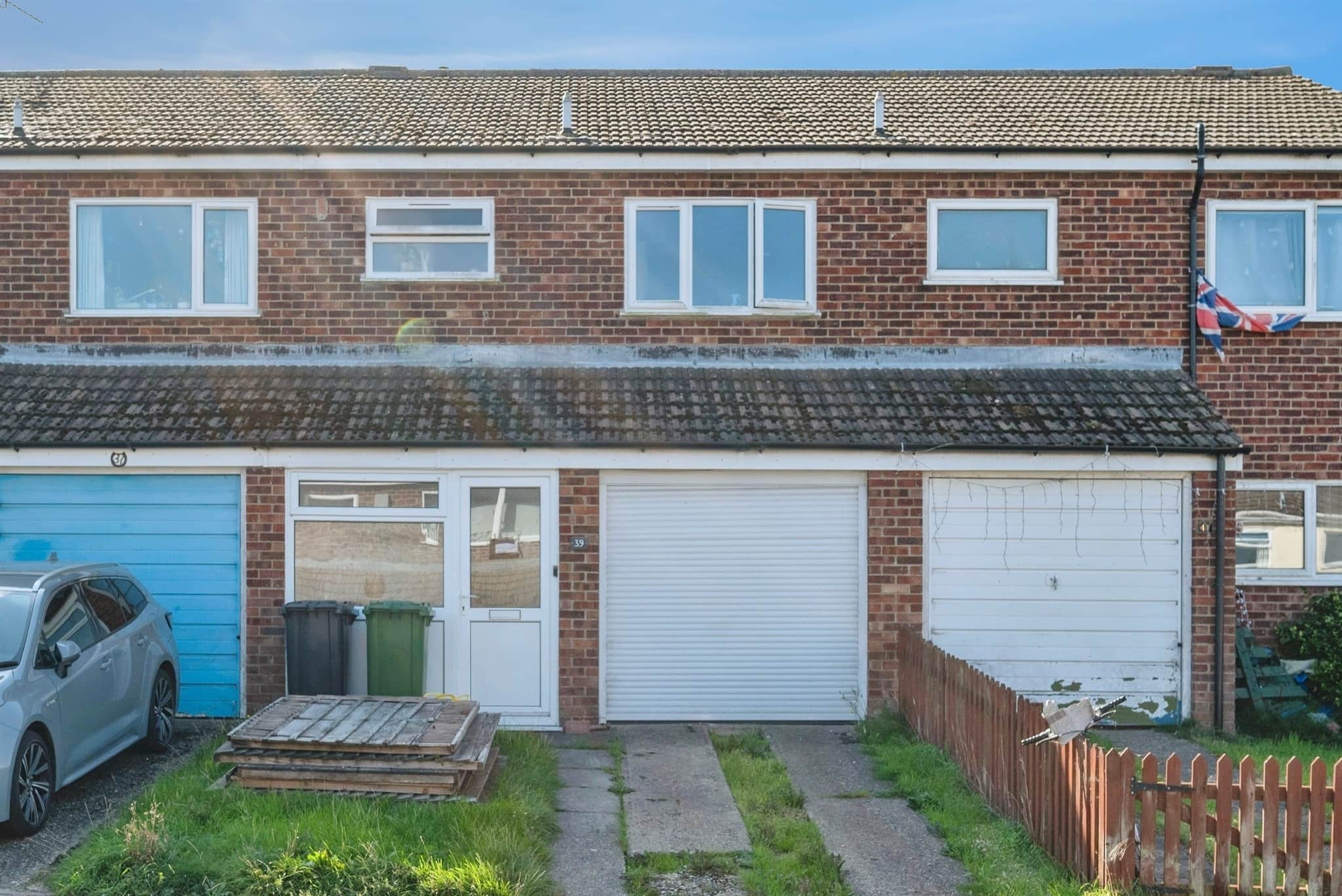 Property photo 0